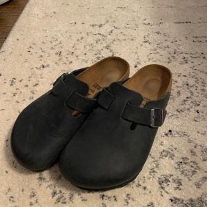Black Birkenstock’s